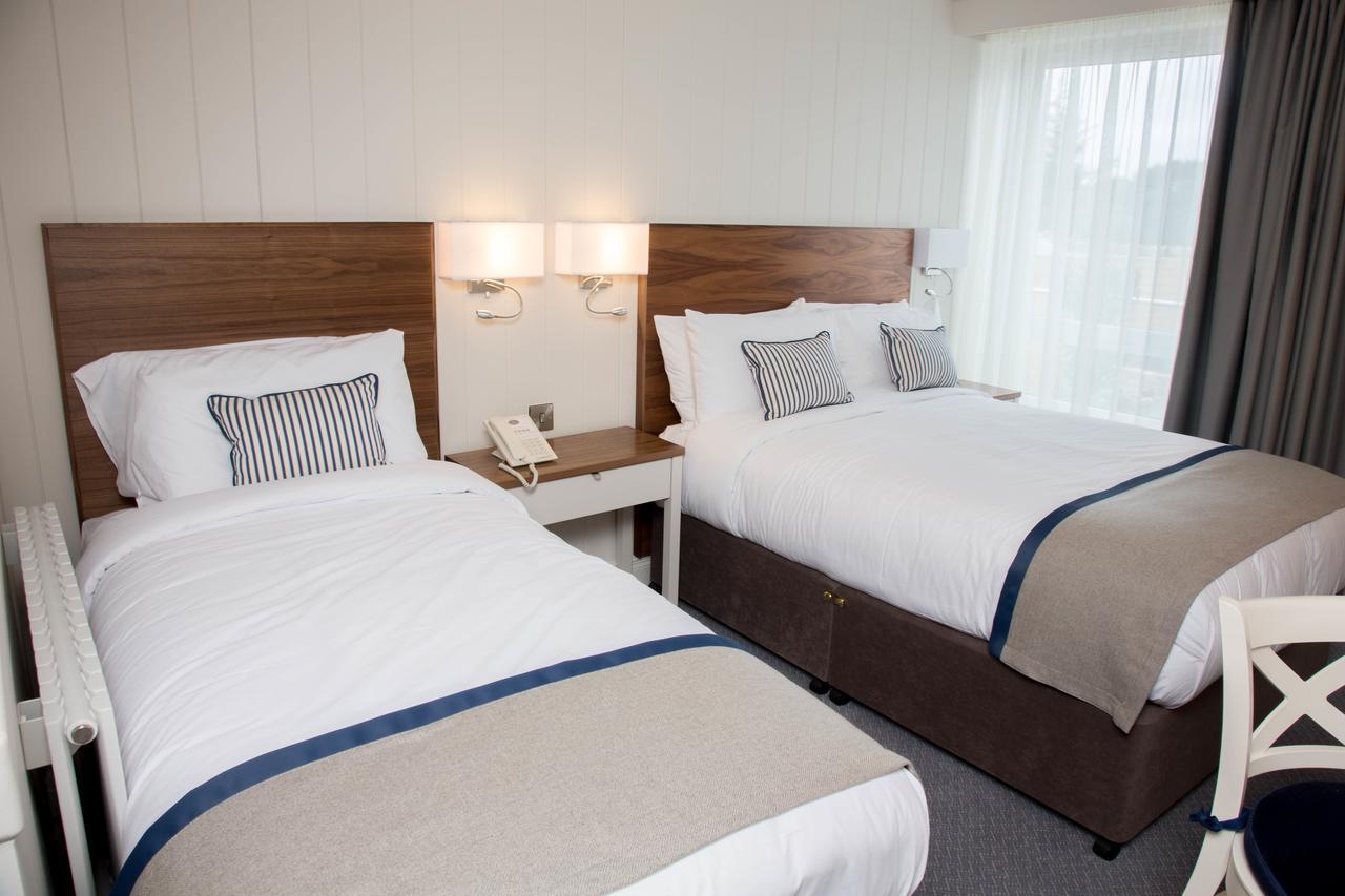 Waterfront Hotel Dungloe Buitenkant foto